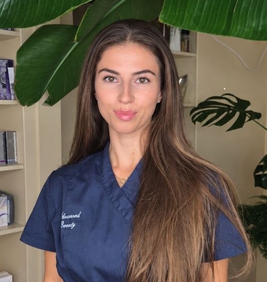 Ida, kosmetolog hos Advanced Beauty i Virum